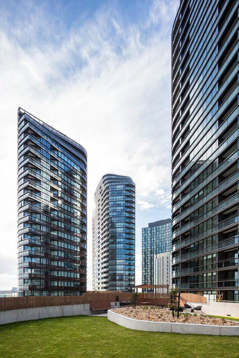 Winston Apartments Docklands - Kempsey Accommodation 4