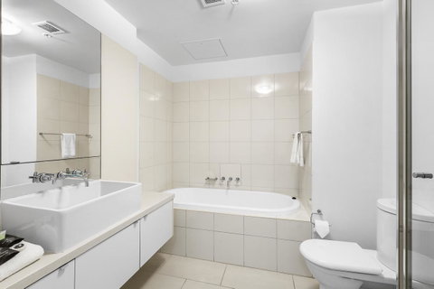 Melbourne Holiday Apartments Flinders Wharf - Kempsey Accommodation 16