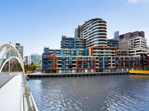 Melbourne Holiday Apartments Flinders Wharf - Kempsey Accommodation 11