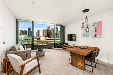 Melbourne Holiday Apartments Flinders Wharf - Kempsey Accommodation 1