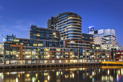 Waterfront Melbourne Apartments - Kempsey Accommodation 0