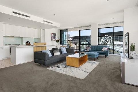 Waterfront Melbourne Apartments - Kempsey Accommodation 1