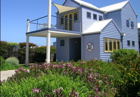 Rayville Boat Houses - Kempsey Accommodation 1