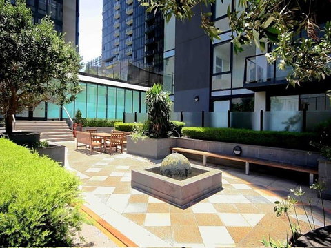 3BR Apartment At Victoria Tower Southbank - Kempsey Accommodation 19