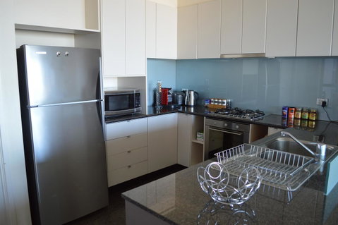 3BR Apartment At Victoria Tower Southbank - Kempsey Accommodation 4