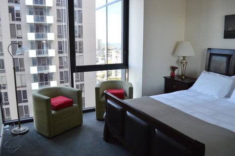 3BR Apartment At Victoria Tower Southbank - Kempsey Accommodation 11