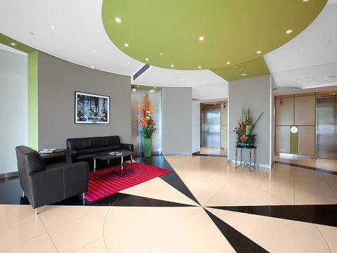 3BR Apartment At Victoria Tower Southbank - Kempsey Accommodation 16