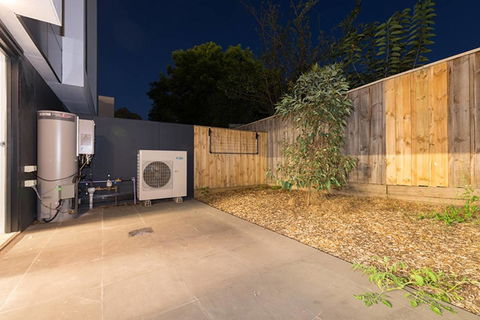 Doncaster Private Collection 2 Bed Townhouse@Pearl - Kempsey Accommodation 12