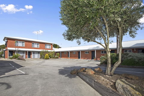 The International Motel Apollo Bay - Kempsey Accommodation 4