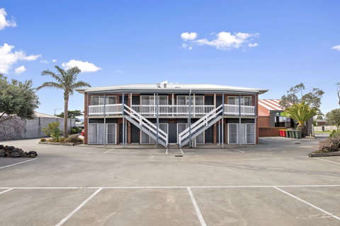 The International Motel Apollo Bay - Kempsey Accommodation 5