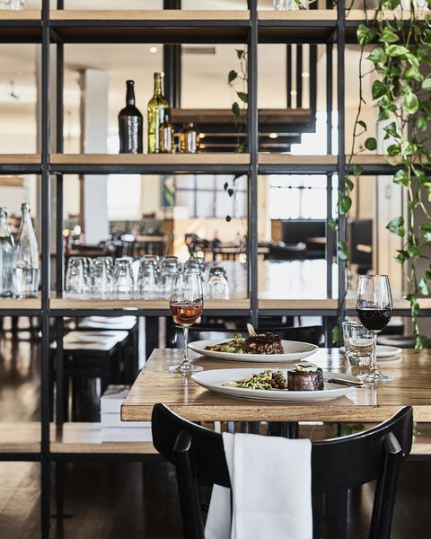 Plough Hotel - Kempsey Accommodation 14