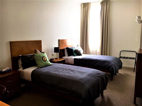 Plough Hotel - Kempsey Accommodation 9