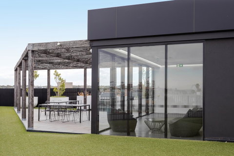 Modern Apartment In The Heart Of St Kilda - Kempsey Accommodation 16