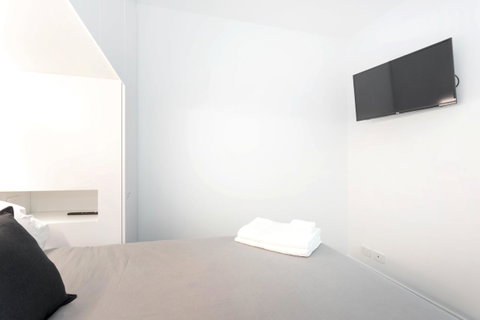 Modern Apartment In The Heart Of St Kilda - Kempsey Accommodation 13