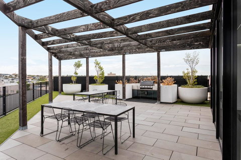 Modern Apartment In The Heart Of St Kilda - Kempsey Accommodation 19