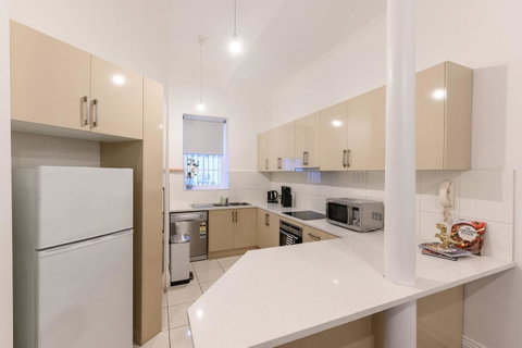 Unique 3 Bedroom Central CBD Townhouse - Kempsey Accommodation 4