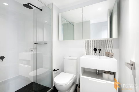 IFSuites (IFSTAYS) Light House Victoria One Apartment - Kempsey Accommodation 5