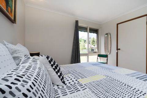 Uptown Frankston - Kempsey Accommodation 5
