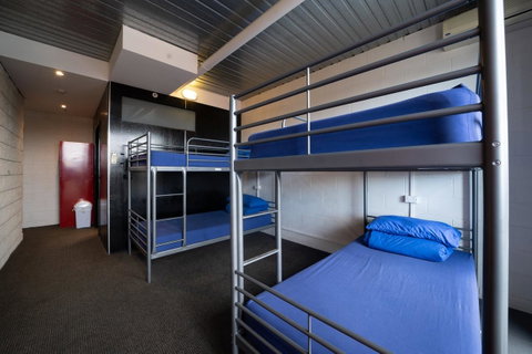 Summer House Melbourne - Kempsey Accommodation 7