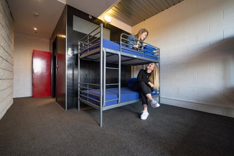 Summer House Melbourne - Kempsey Accommodation 8