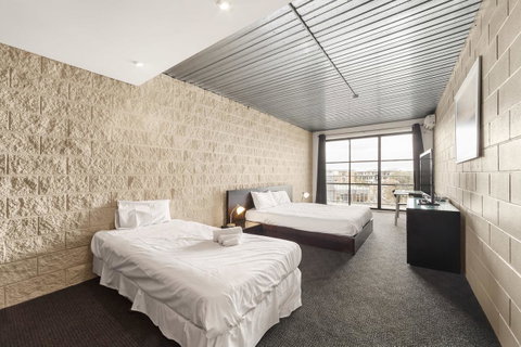 Summer House Melbourne - Kempsey Accommodation 15