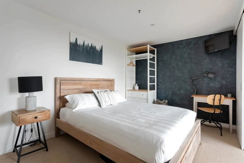 BestView St Kilda Spectacular Sunset Hideaway - Boutique Self-contained Luxury Apartment - Kempsey Accommodation 12