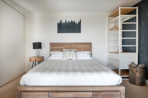BestView St Kilda Spectacular Sunset Hideaway - Boutique Self-contained Luxury Apartment - Kempsey Accommodation 13