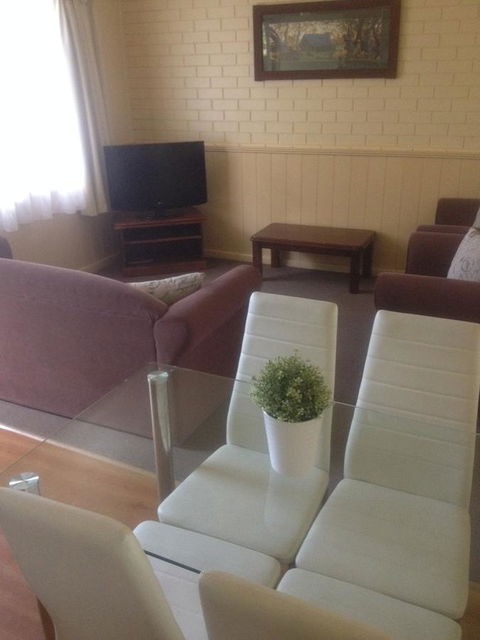Viewhill Holiday Units - Kempsey Accommodation 3