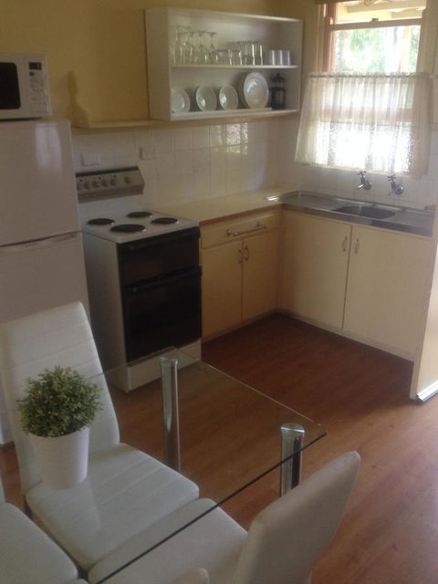 Viewhill Holiday Units - Kempsey Accommodation 6