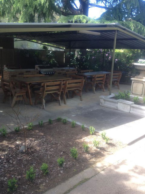 Viewhill Holiday Units - Kempsey Accommodation 5