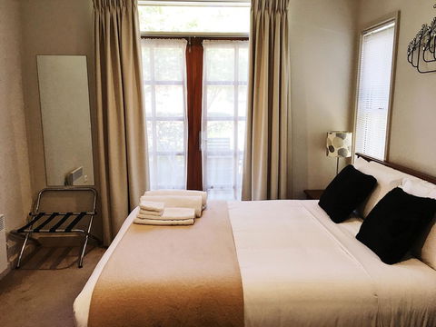 Luxury Abalina Cottages - Kempsey Accommodation 4