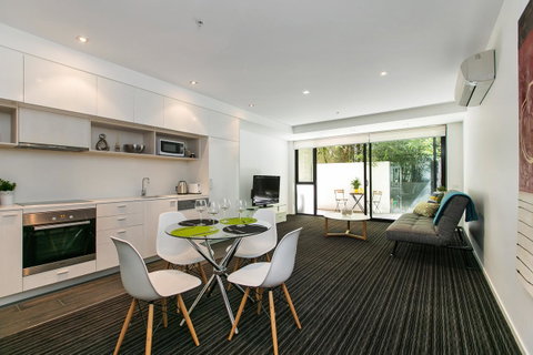Complete Host Halo Apartments - Kempsey Accommodation 5