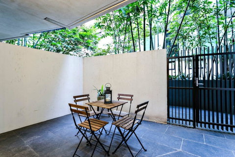 Complete Host Halo Apartments - Kempsey Accommodation 11