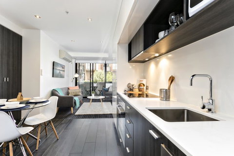 Complete Host Halo Apartments - Kempsey Accommodation 43