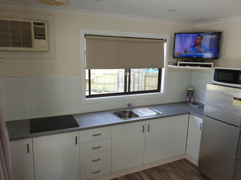 Beachcomber Holiday Units - Kempsey Accommodation 4