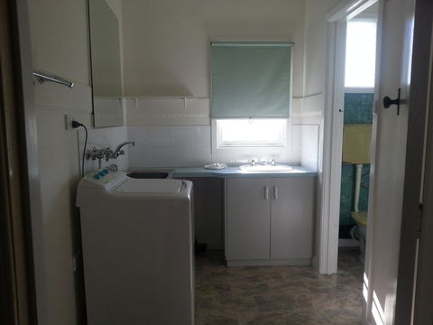 Beachcomber Holiday Units - Kempsey Accommodation 39