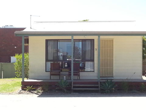 Beachcomber Holiday Units - Kempsey Accommodation 21