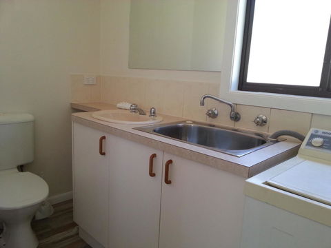 Beachcomber Holiday Units - Kempsey Accommodation 20