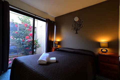 Executive Hideaway - Kempsey Accommodation 21
