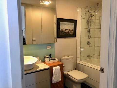 Vibe-Modern 2 Bed Apartment - Kempsey Accommodation 5