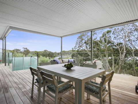 Lansdowne Villa - With Swimming Pool - Kempsey Accommodation 7