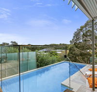 Lansdowne Villa - with swimming pool - Kempsey Accommodation