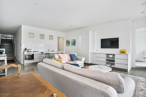 Lansdowne Villa - With Swimming Pool - Kempsey Accommodation 2