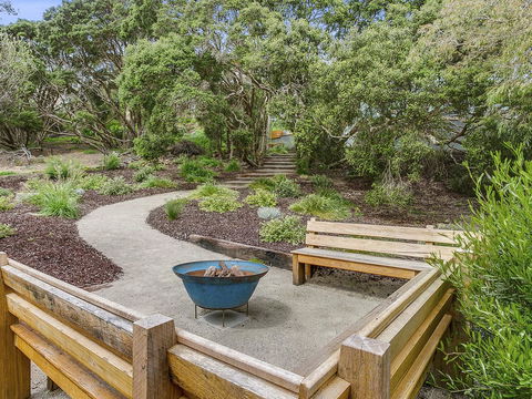 Lansdowne Villa - With Swimming Pool - Kempsey Accommodation 13
