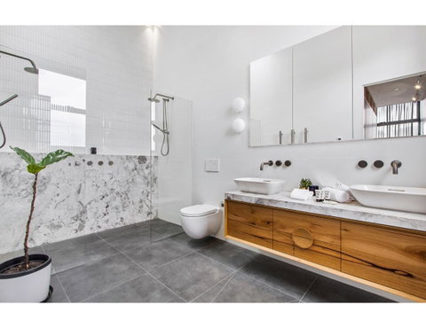 Ultimate Luxury Penthouse From The Block - Kempsey Accommodation 2