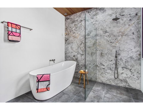 Ultimate Luxury Penthouse From The Block - Kempsey Accommodation 17