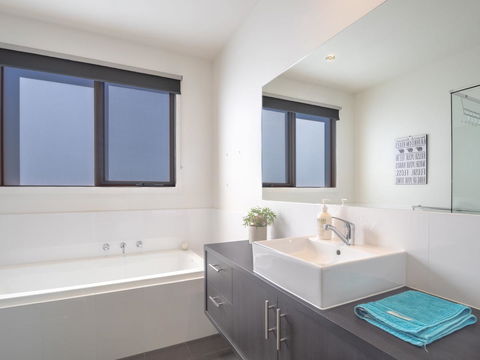 Blairgowrie Moonah Beach House: Walk To Beach - Kempsey Accommodation 15