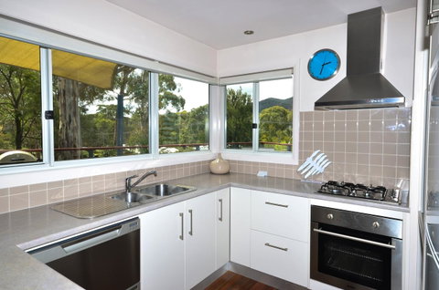 Blue Ridge Retreat - Kempsey Accommodation 8