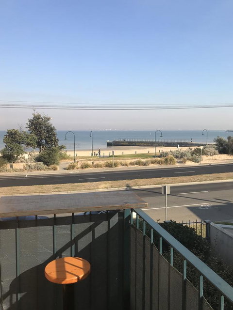 Beach Front Beauty - Kempsey Accommodation 24