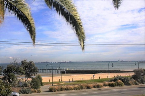 Beach Front Beauty - Kempsey Accommodation 14